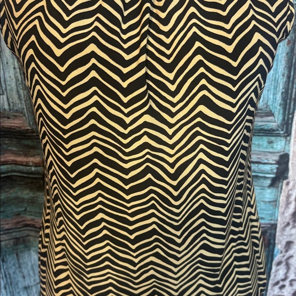 Chaps petite brown and black sleeveless blouse, size Petite medium, GUC - Picture 4 of 11